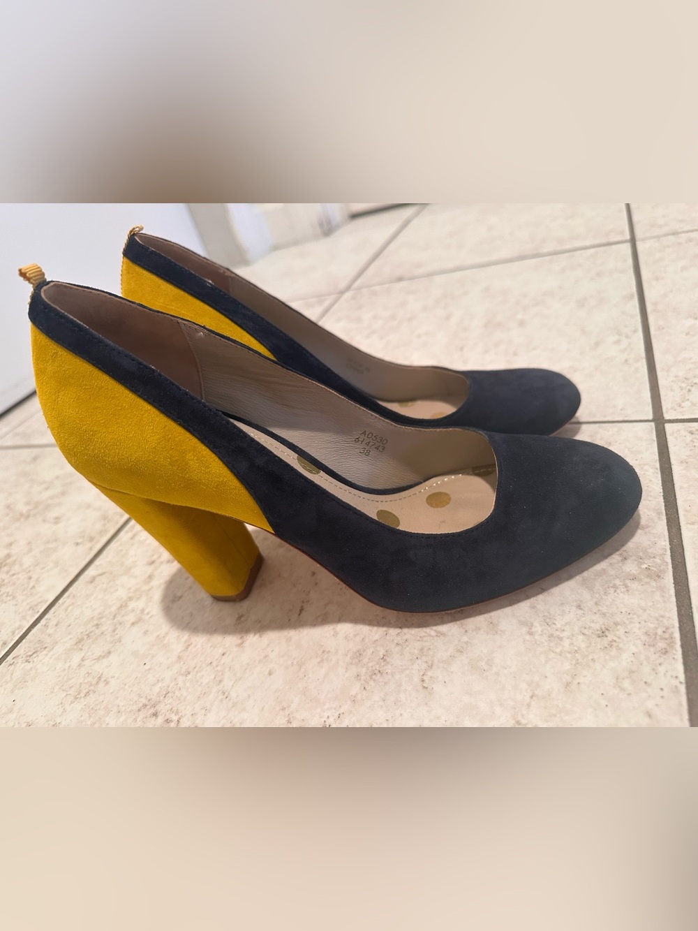 Boden Women's Two-Tone Navy and Saffron Block Heel Pumps